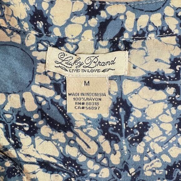 Lucky Brand Women's sz Medium Blue Cream Floral Dolman Sleeve Blouse Button Up - Picture 6 of 12